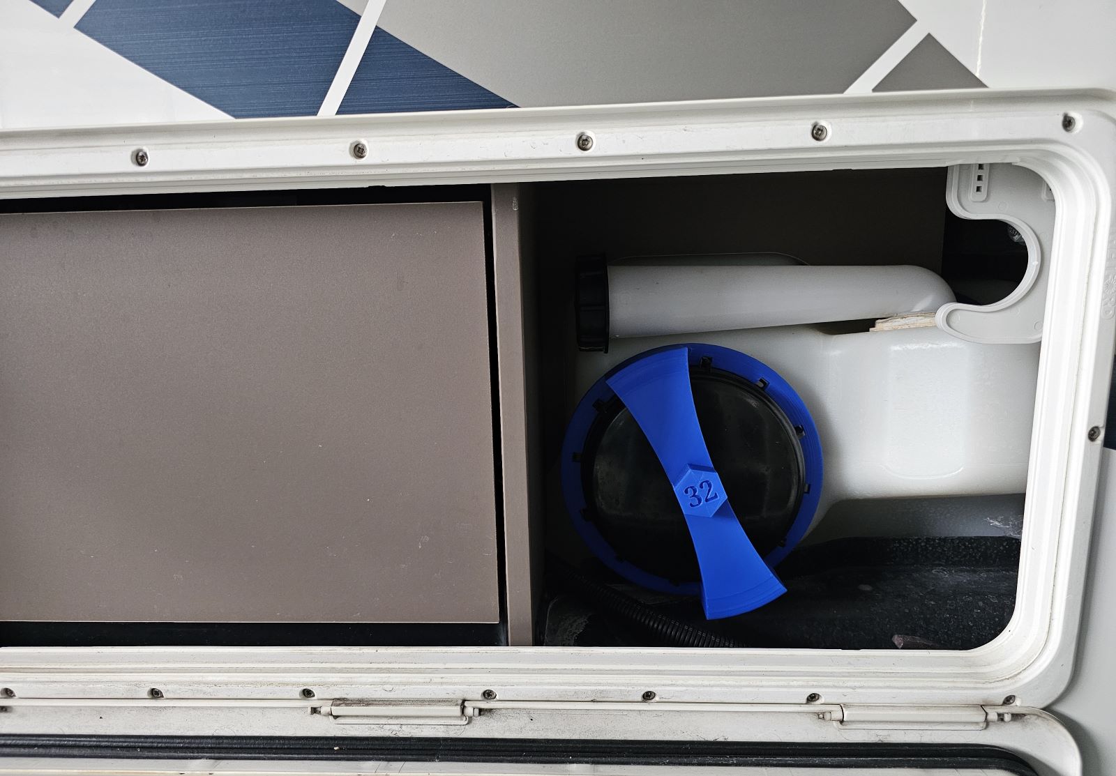 Öffnungshilfe Tankdeckel Chausson Challenger Wohnmobil IBC DN150